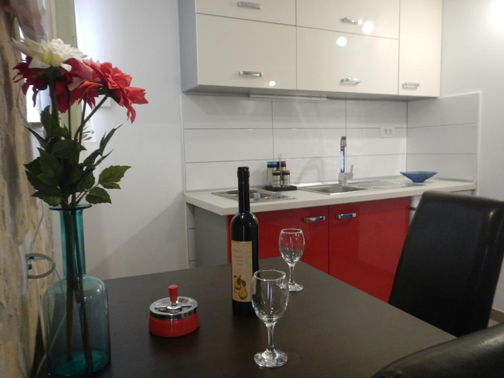 Apartments Valter Tisno Exterior photo